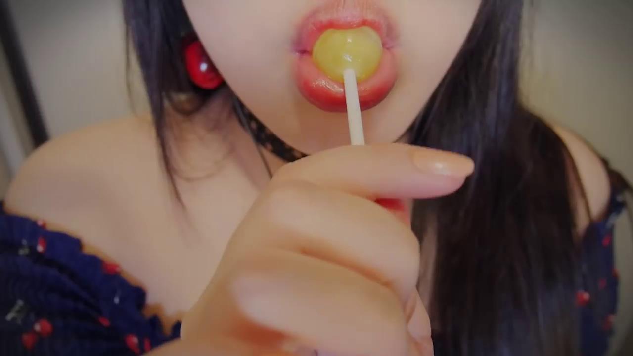 ASMR CANDY EATING & Lips ?[00-04-33][20200813-20345184].jpg