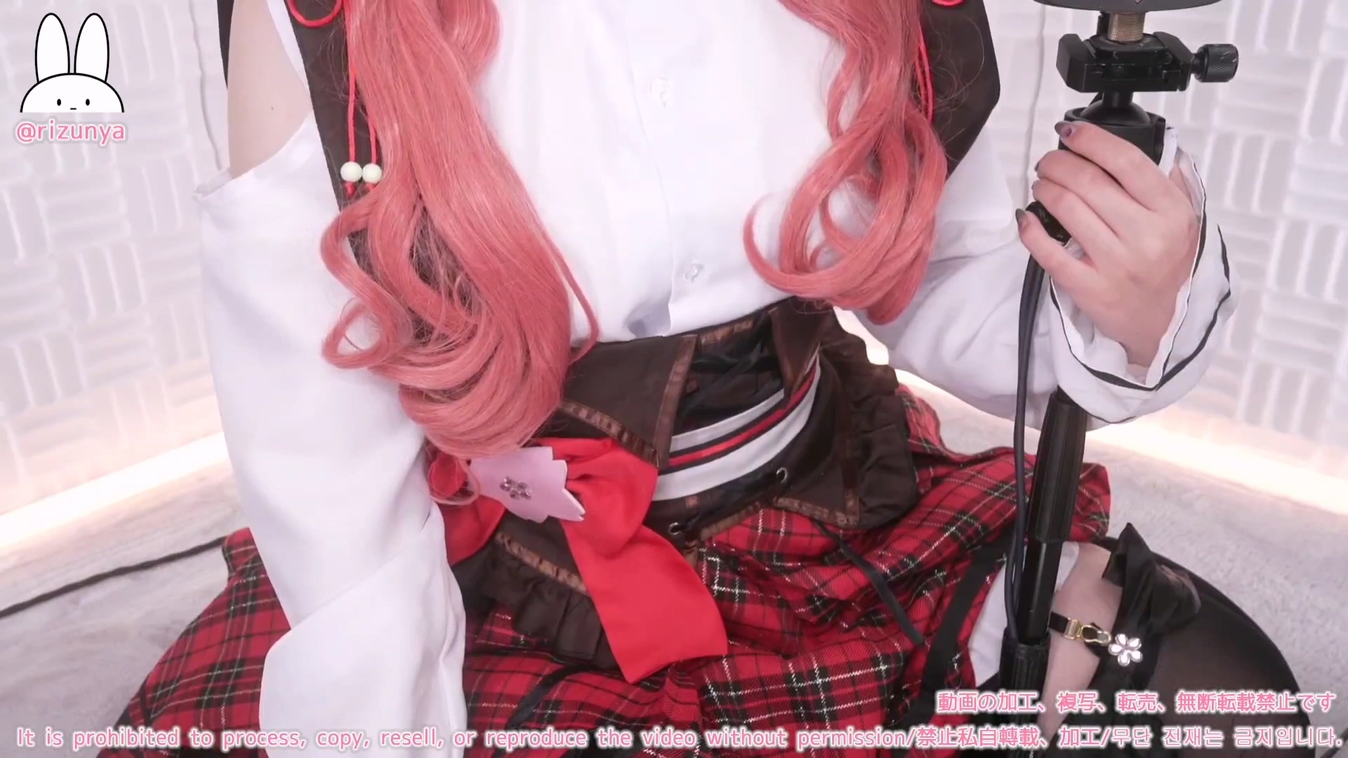 【実写コスプレASMR】hol◯li◯eさく◯みこのコスプレで愛情たっぷり耳キスで癒しの耳舐めASMR♡【りずな】.mp4_20250526_031042.389.jpg